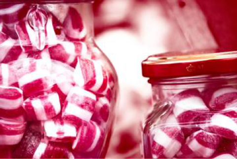 Polkagris in jars
